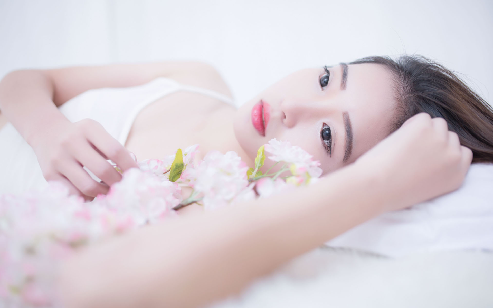 “故园行·粤港澳大湾区文化寻根主题摄影展暨新书首发式”在香港举行